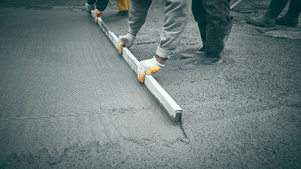 Best Concrete Driveway Installation  in Wellsville, UT